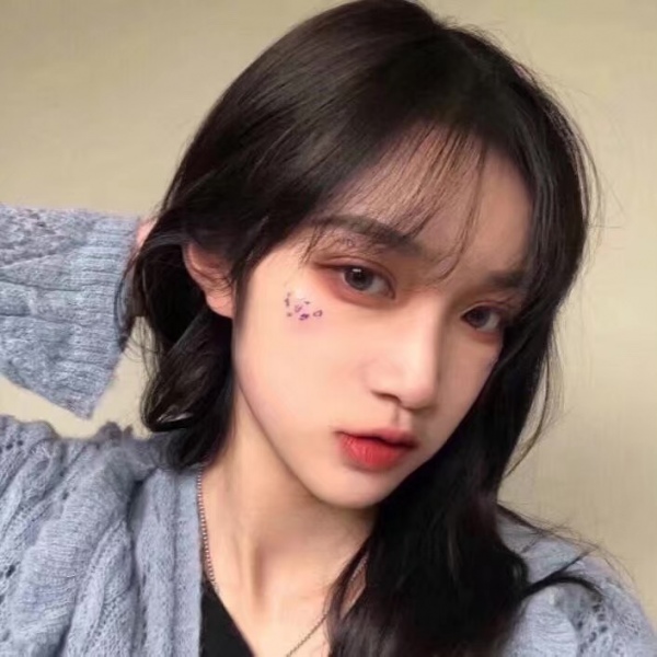 季清（微信气质女生头像）