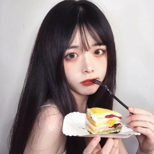超拽玩网女头/御姐/只要不触碰我的底线  你怎么嘚瑟都行.
