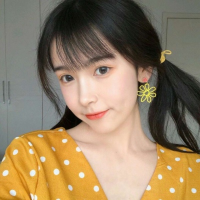 白灏宇:微信头像/女生/   懂我奇奇怪怪 陪我可可爱爱