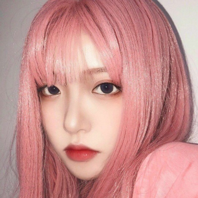 白灏宇:微信头像/女生/   懂我奇奇怪怪 陪我可可爱爱