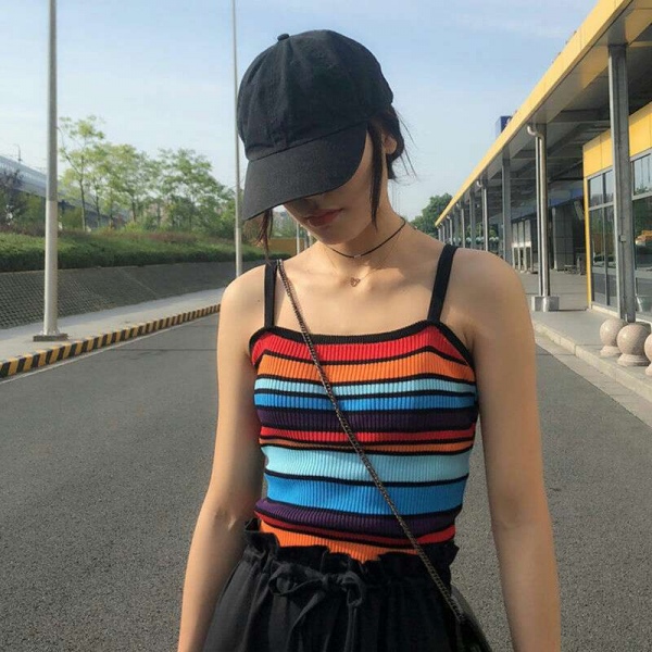 桃妖 吊带背心/彩虹/条纹女生微信头像