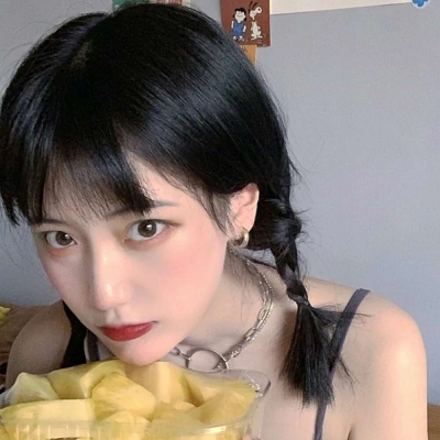 高冷女头（霸气 高冷 超酷）月牙儿