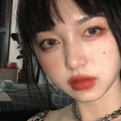 高冷女头（霸气 高冷 超酷）月牙儿