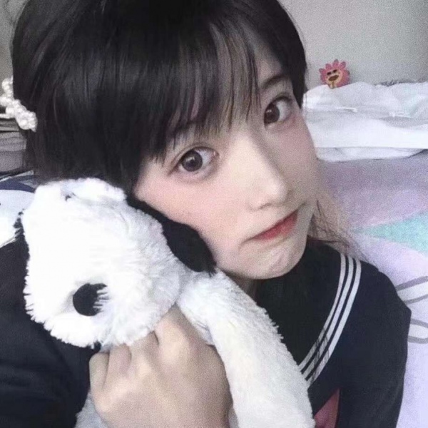 林壹.小清新气质女头 听云与晚风窃语 看遍世间人情世故