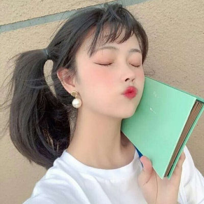 安奈 夏日小清新女头：别人走在路上 你走在我心上
