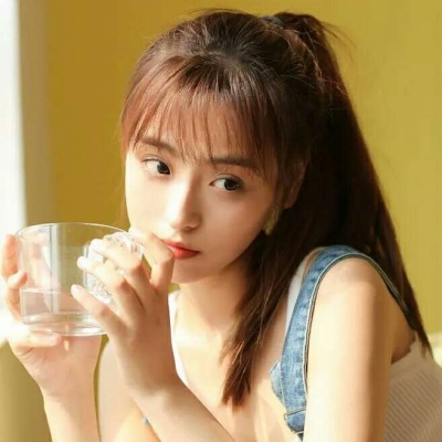 安奈 夏日小清新女头：别人走在路上 你走在我心上