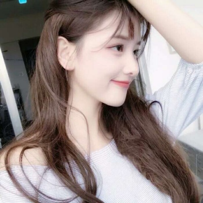 安奈 夏日小清新女头：别人走在路上 你走在我心上
