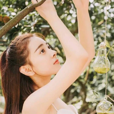 安奈 夏日小清新女头：别人走在路上 你走在我心上