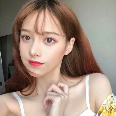 安奈 夏日小清新女头：别人走在路上 你走在我心上