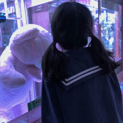 蓝色系风格女头/生活再糟糕也不妨碍你变得更好.