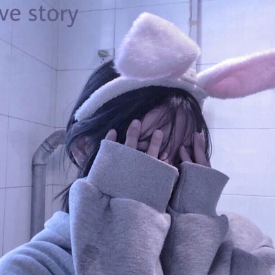 蓝色系风格女头/生活再糟糕也不妨碍你变得更好.