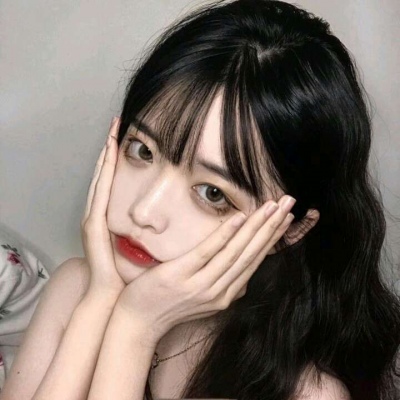 允言/可爱软妹微信女    你未必光芒万丈但始终温柔有光