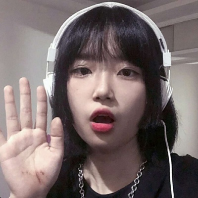 小清新唯美女头  众人平庸，你是人间星光