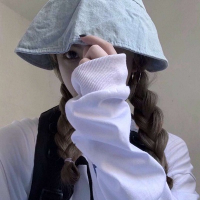 小清新唯美女头  众人平庸，你是人间星光