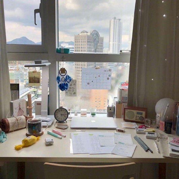 书桌/日常生活/家居/背景图/开始今日份学习动力