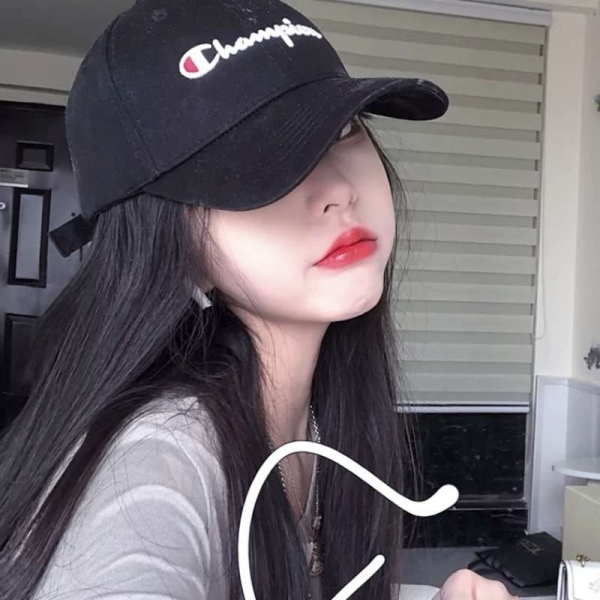 林哲 微信头像/帽子女头 下学期很短 多看看喜欢的人