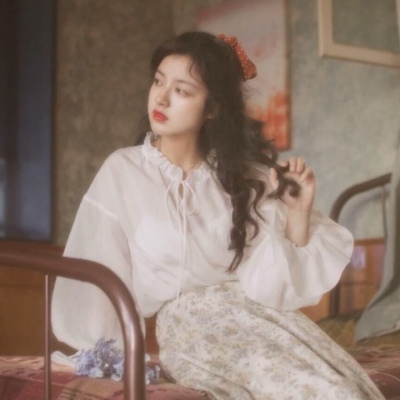 超唯美是港风女头/微信头像/ 我差点死在你有新欢的那个晚上.
