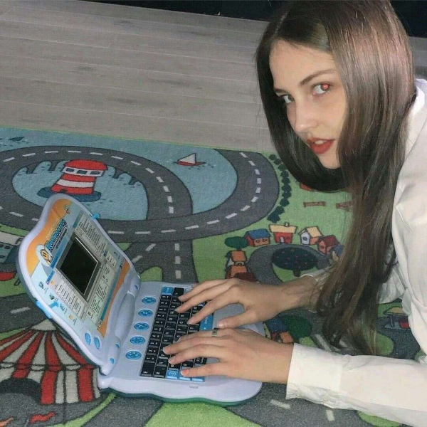 念七 欧美女生头像
