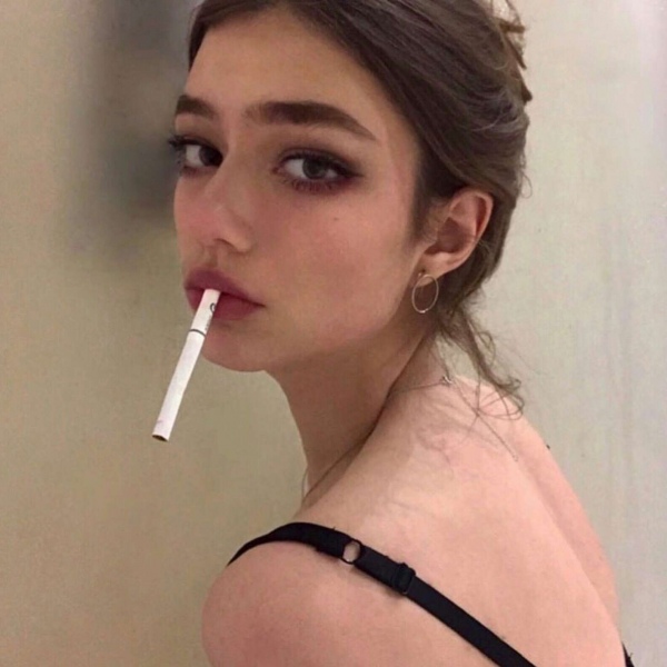 念七 欧美女生头像