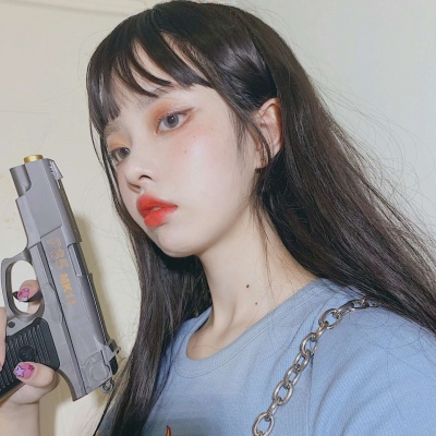 自截自调女头：你说的爱，我从没体会过