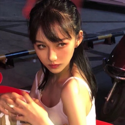 风格女生头像｜部分源最右｜人间烟火，山河辽阔无一是你无一不是你