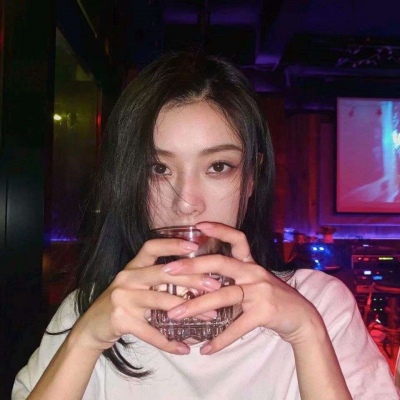 风格女生头像｜部分源最右｜人间烟火，山河辽阔无一是你无一不是你