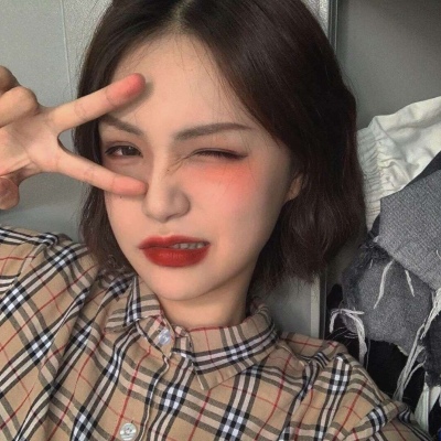风格女生头像｜部分源最右｜人间烟火，山河辽阔无一是你无一不是你