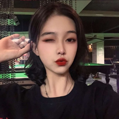 风格御姐霸气女头/月是云中散客 卿是人间角色 亦是人间难得.
