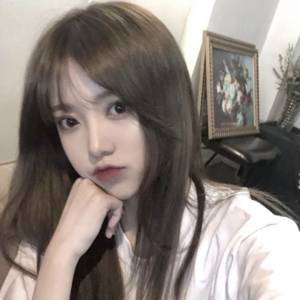 微信唯美高清女头/在枕头下放一颗糖 做一个甜甜的梦.