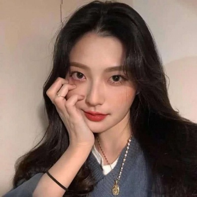 成熟女生唯美时尚气质微信头像 请保持一份热爱，奔赴下一场山海