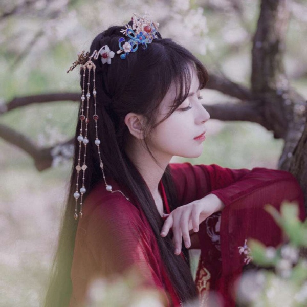 溺毙:古风唯美仙气意境气质女头.九曲江河 我只护你