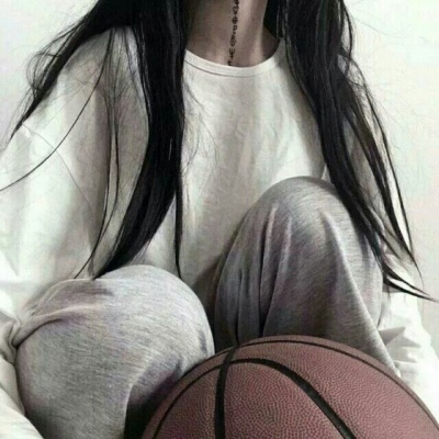 真人小清新女生头像   沈言代更/你写的信我寄给月亮了?那里没氧气?我可以爱你