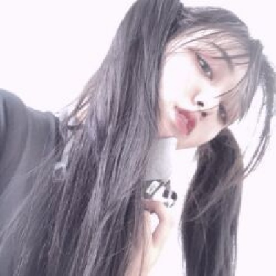 冷澈:可爱校园风小清新闺密头像