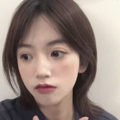 冷澈:可爱校园风小清新闺密头像