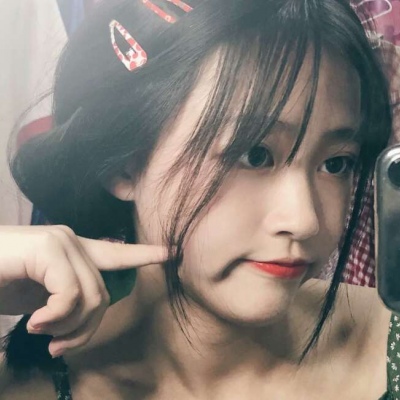 江奕/自截拿手机甜美女头/两个陌生人坠入爱河 只有一个知道这爱绝非巧合.
