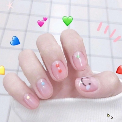江窈/唯美个性美甲微信背景图。