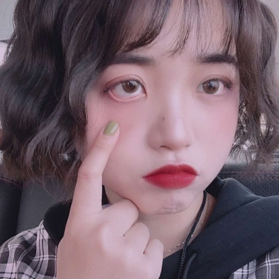 优质高清可爱女头:你贯穿我的山河似暮色沉溺暗燃星火