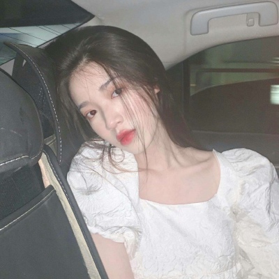 女生小姐姐漂亮五官头念七