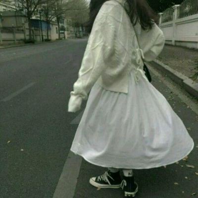 允言/精选女/认识的人放眼里 重要的人放心里.