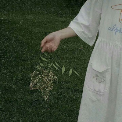 允言/精选女/认识的人放眼里 重要的人放心里.