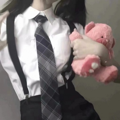 部位女头‖当你向我伸出手的时候，我这一生都能跟你走。