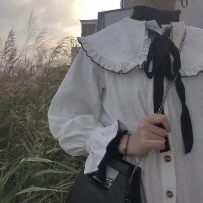 部位女头‖当你向我伸出手的时候，我这一生都能跟你走。