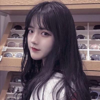宋知意.微信女生组图.
图源堆糖灾妹。