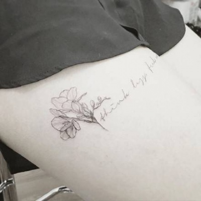 念七/纹身，部位头像