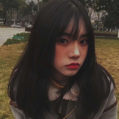 浅心：意境/女头 我的愿望是一夜暴富 不然抱你也好