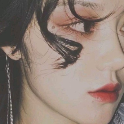 允言/成熟微信女头/整日无所事事却未感半分轻松