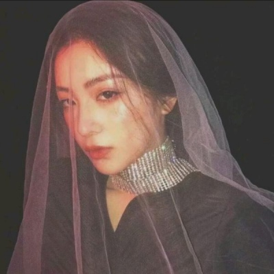 允言/成熟微信女头/整日无所事事却未感半分轻松