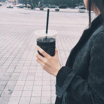 40岁左右女人微信头像     寄我阳光i