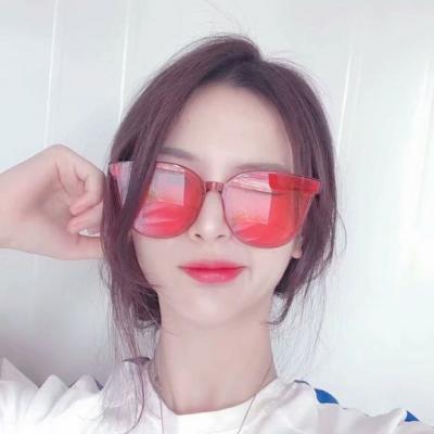戴眼镜的微信头像女生  愿时光待你好