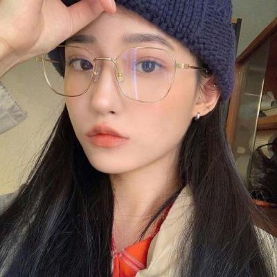 戴眼镜的微信头像女生  愿时光待你好